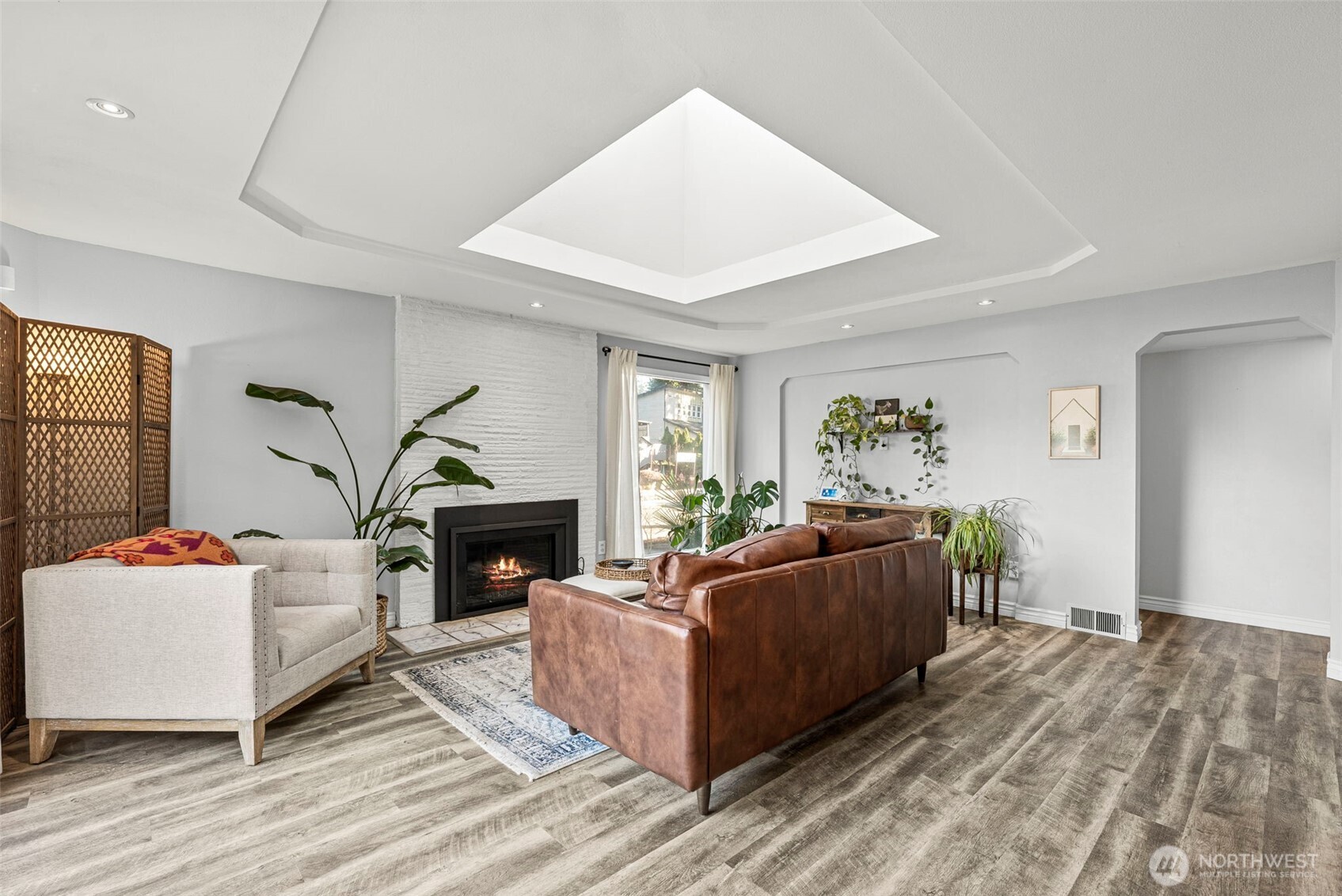 702 Yale Street Fircrest, WA 98466 - Photo 4 of 40