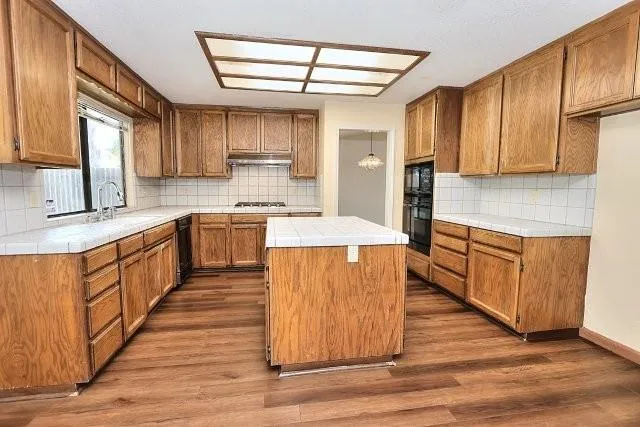 $575,000 | 8831 Liscarney Way, Sacramento, CA 95828