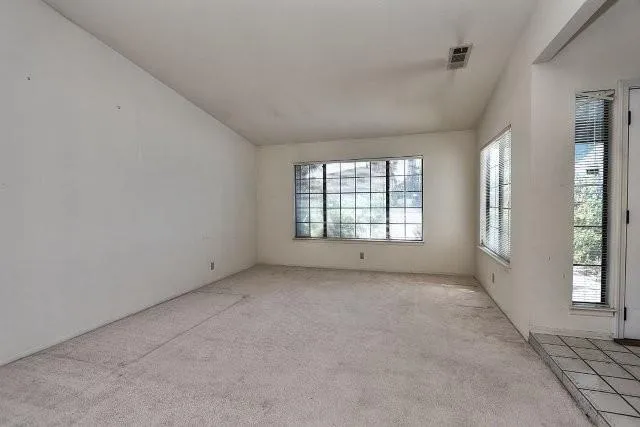 $575,000 | 8831 Liscarney Way, Sacramento, CA 95828