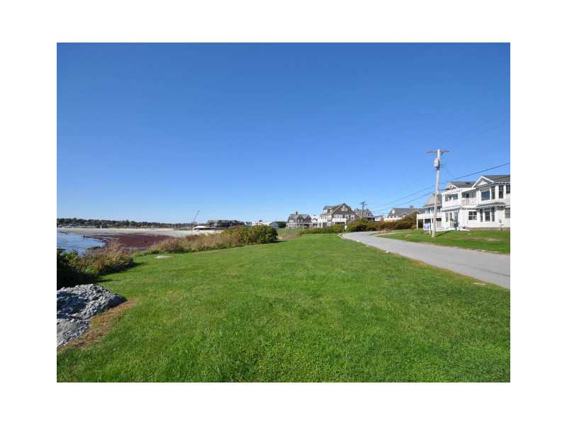 28 Esplanade Middletown, RI 02842 - Photo 21 of 25 Land.