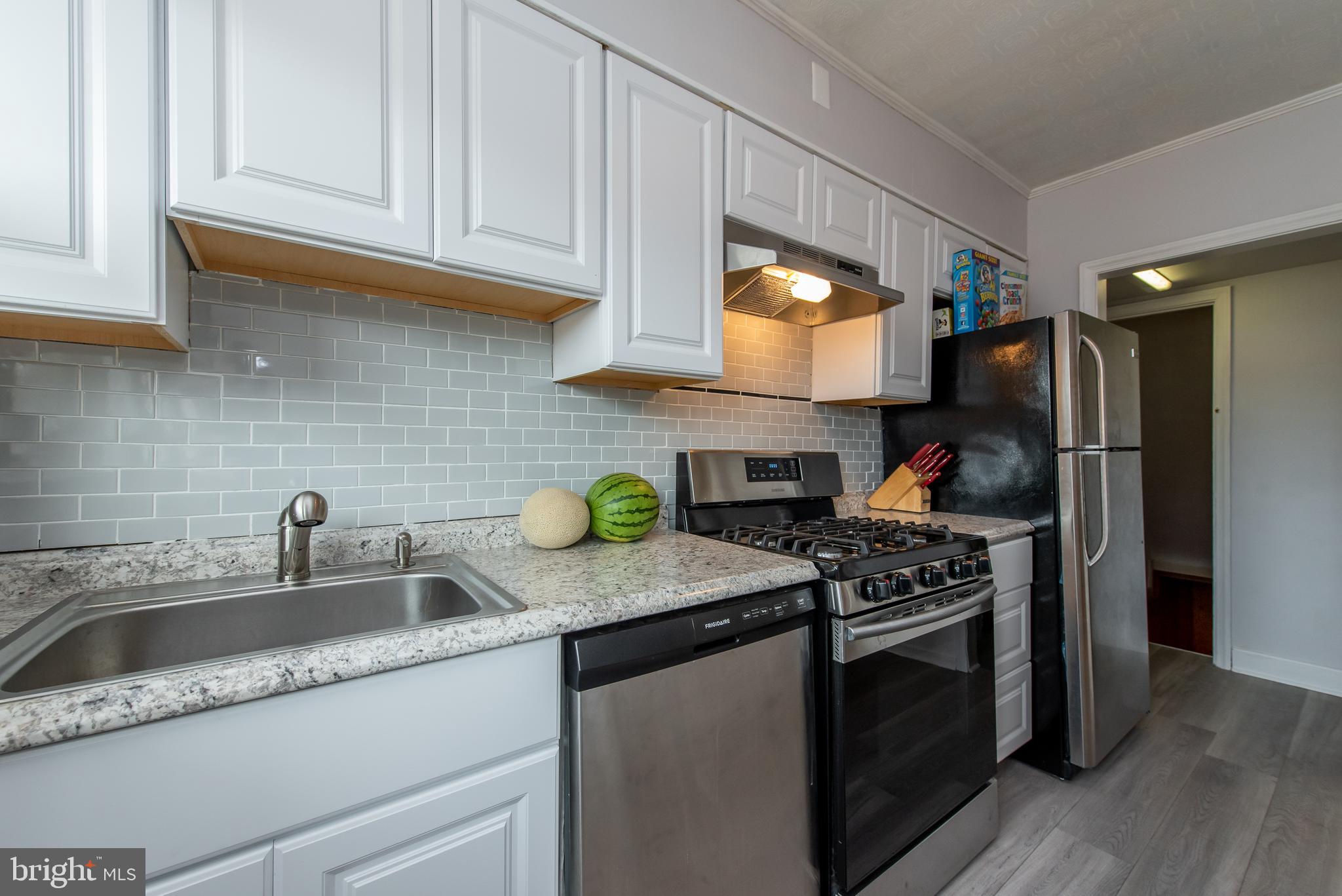 626 Braeside Road Baltimore, MD 21229 - Photo 11 of 34 Kitchen