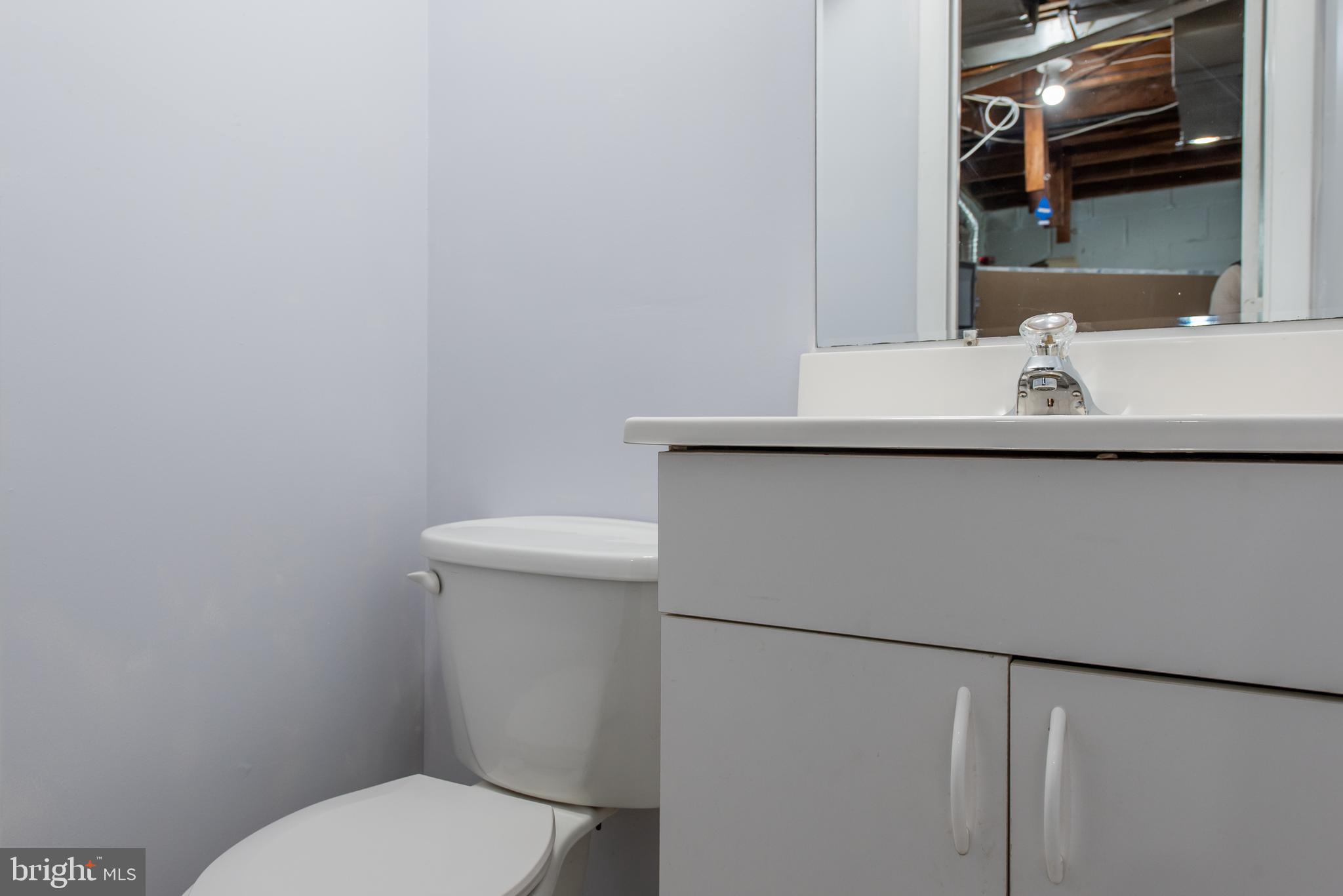 626 Braeside Road Baltimore, MD 21229 - Photo 31 of 34 Half Bath