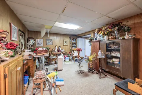 $649,000 | 175 Lee Avenue, Hicksville, NY 11801