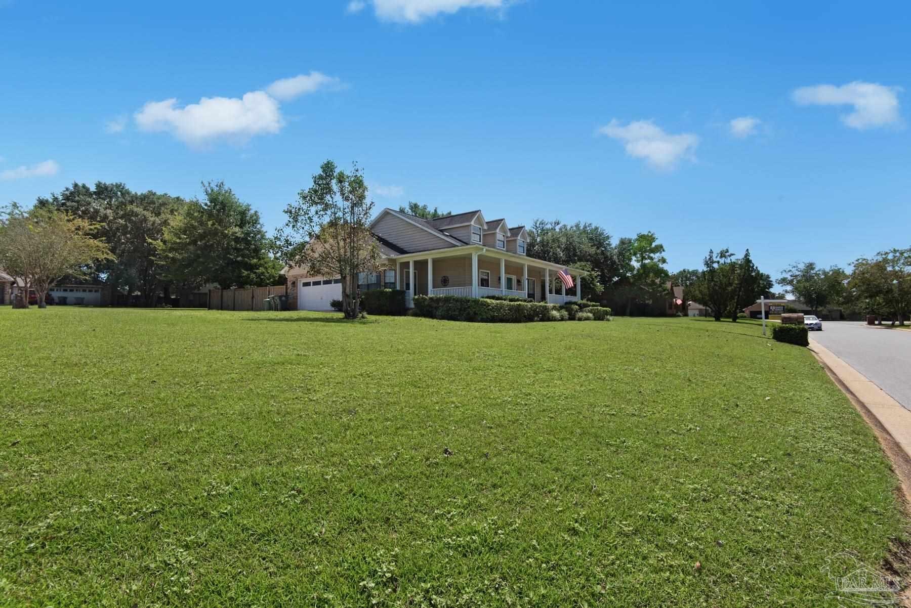 844 Copper Ridge Drive Cantonment, FL 32533 - Photo 5 of 37 Gallery Image 5