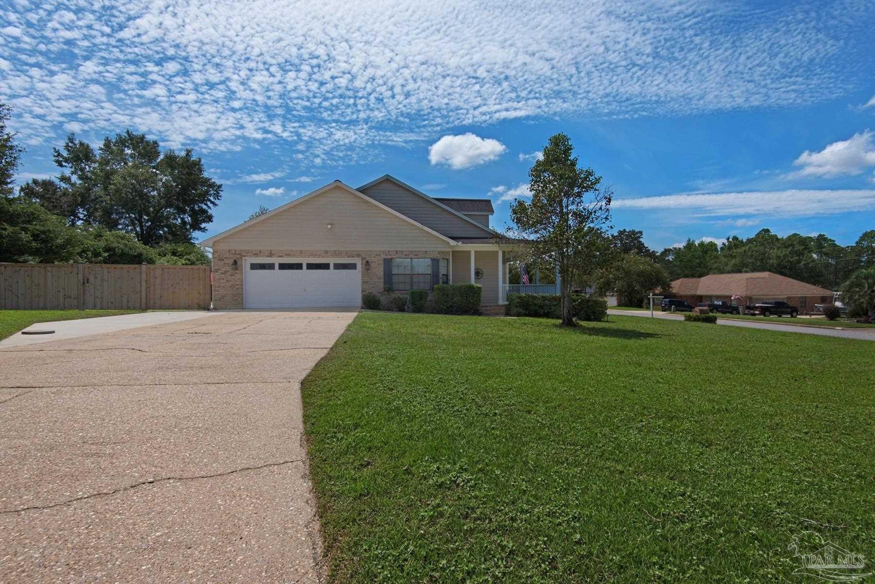 844 Copper Ridge Drive Cantonment, FL 32533 - Photo 6 of 37 Gallery Image 6