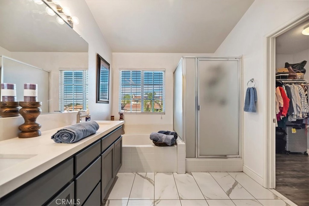 27364 Pacos Ridge Corona, CA 92883 - Photo 15 of 19 primary bath