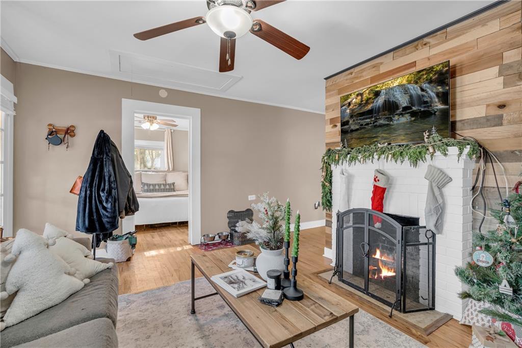 4106 Highway 29 Colbert, GA 30628 - Photo 65 of 82 a living room with furniture and a flat screen tv