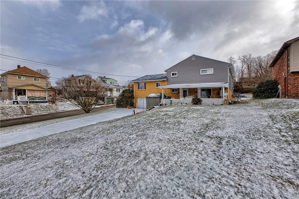 545 Greenridge Road New Kensington, PA 15068 - Photo 3 of 29