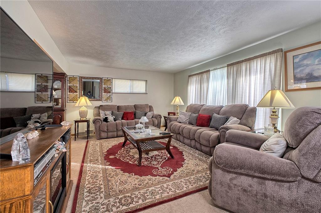 545 Greenridge Road New Kensington, PA 15068 - Photo 8 of 28 a living room with furniture rug and window