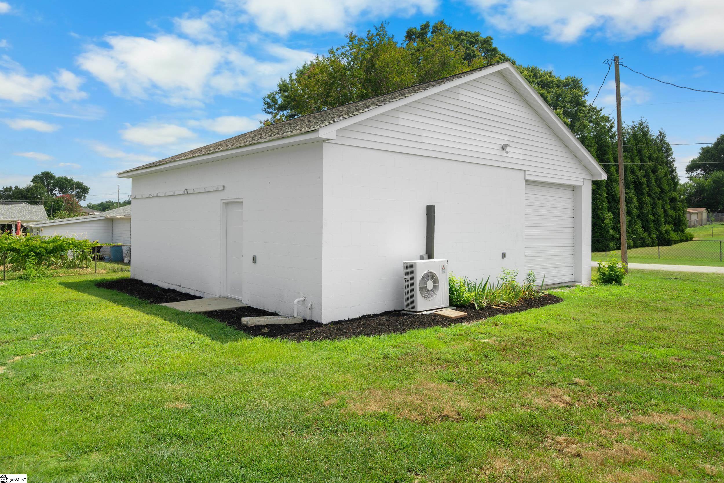 311 Costner Road Boiling Springs, SC 29316 - Photo 2 of 47 Gallery Image 2