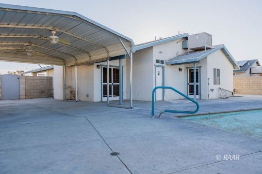 1116 Lee Avenue Ridgecrest, CA 93555 - Photo 27 of 32 a view of a house with a yard