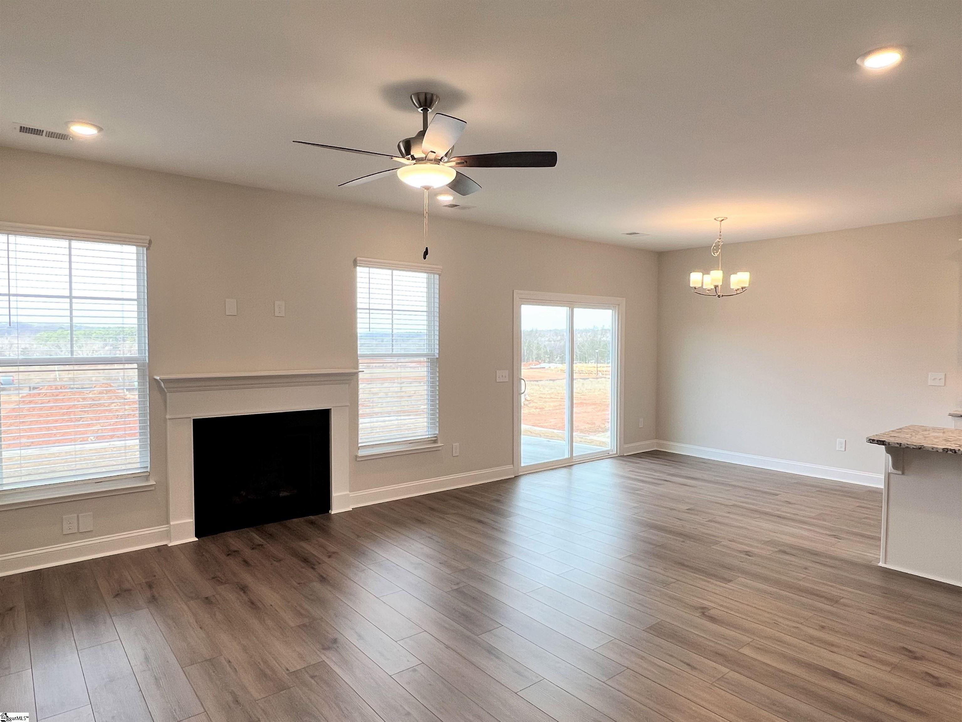 16 Callen Oak Way Greenville, SC 29607 - Photo 4 of 11 Gallery Image 4