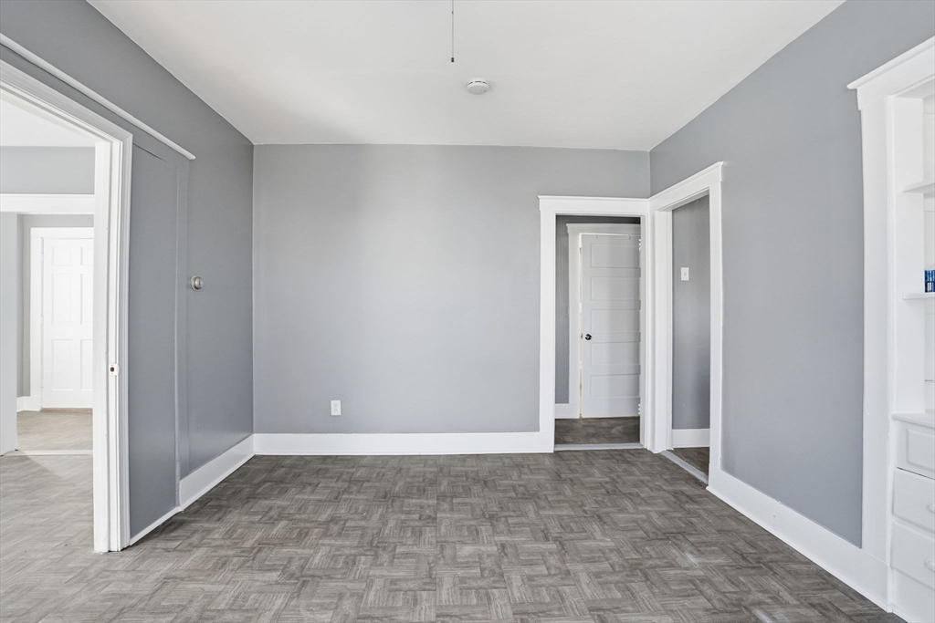 27 Carleton Avenue Haverhill, MA 01835 - Photo 17 of 37