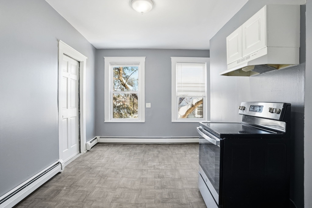 27 Carleton Avenue Haverhill, MA 01835 - Photo 6 of 37