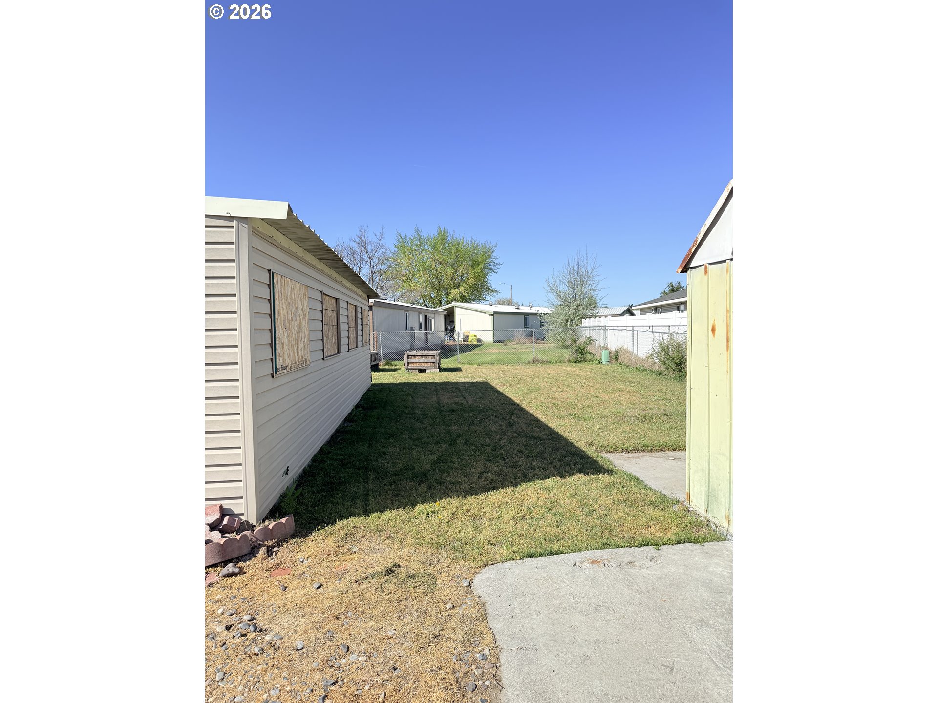 1330 West Sunland Avenue Hermiston, OR 97838 - Photo 19 of 23 a view of a backyard