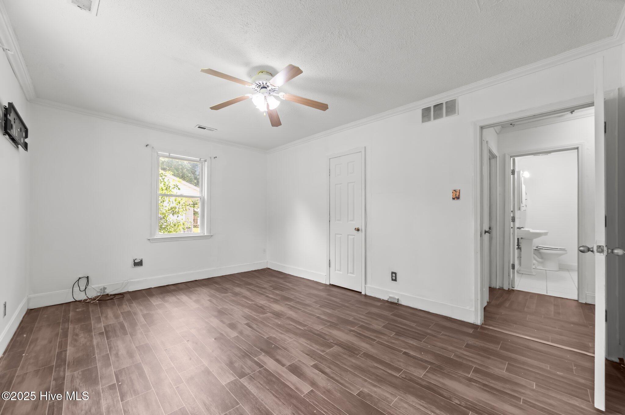 616 Larkspur Road Kinston, NC 28501 - Photo 28 of 49 2nd Bedroom