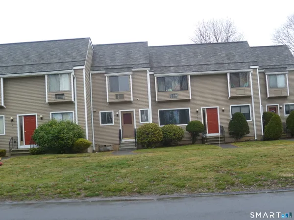 $249,900 | 560 Yale Avenue, Unit 4, Meriden, CT 06450