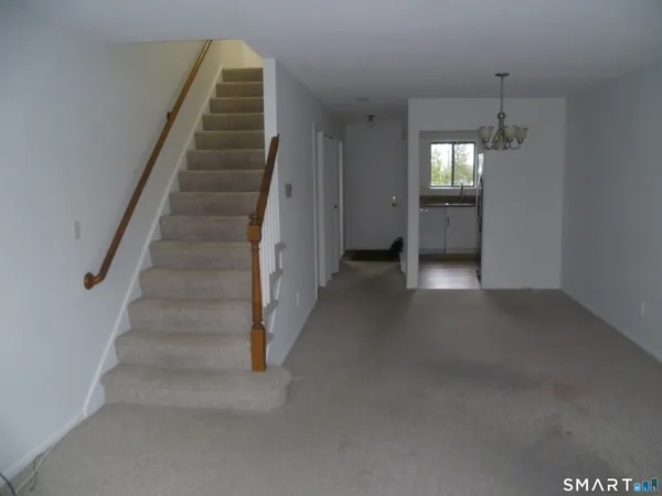 $249,900 | 560 Yale Avenue, Unit 4, Meriden, CT 06450