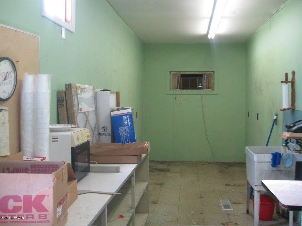 978 Main Street Newfoundland, PA 18445 - Photo 13 of 42