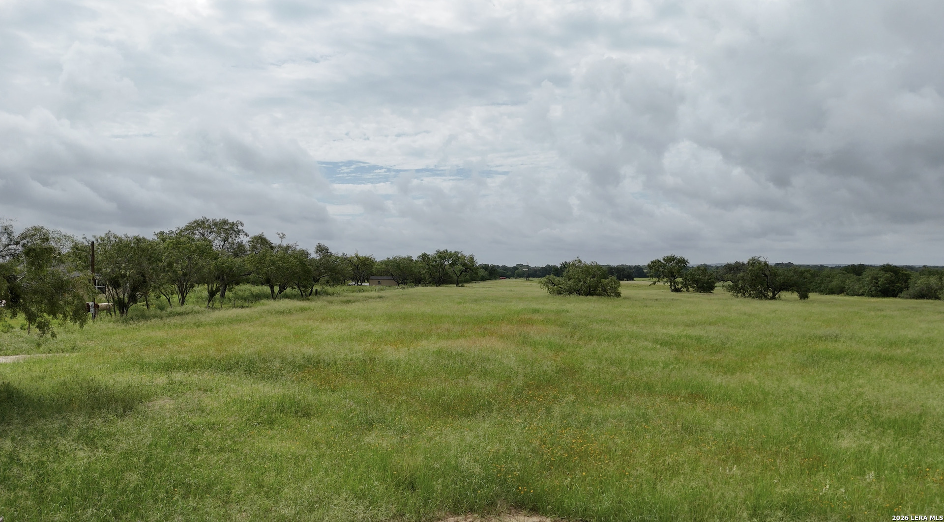 16168 East Gable Road St. Hedwig, TX 78152 - Photo 2 of 8