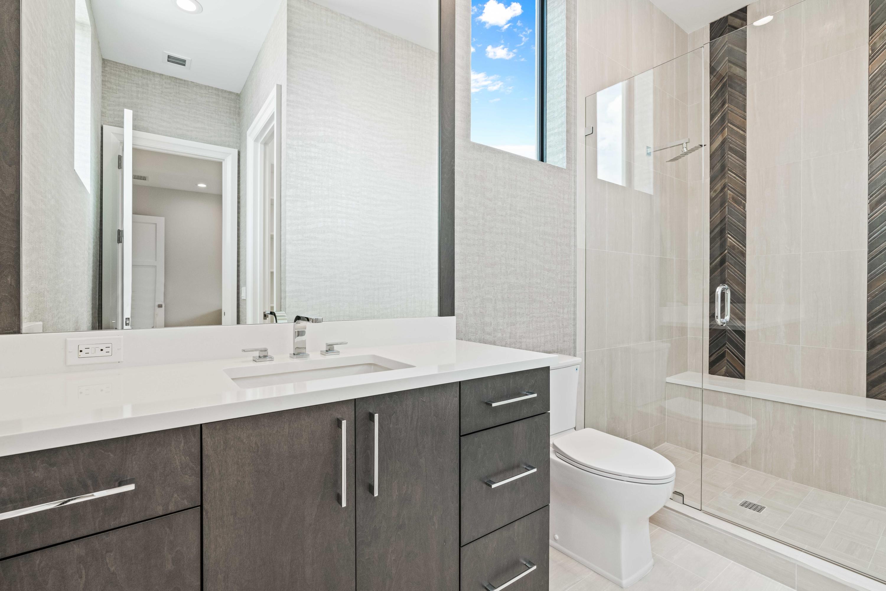 106 Quayside Drive Jupiter, FL 33477 - Photo 55 of 77 Ensuite Bath