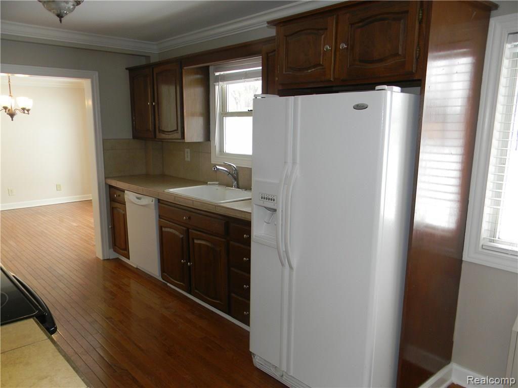 4391 North Gale Road Davison, MI 48423 - Photo 7 of 41 DSCN6024.JPG
