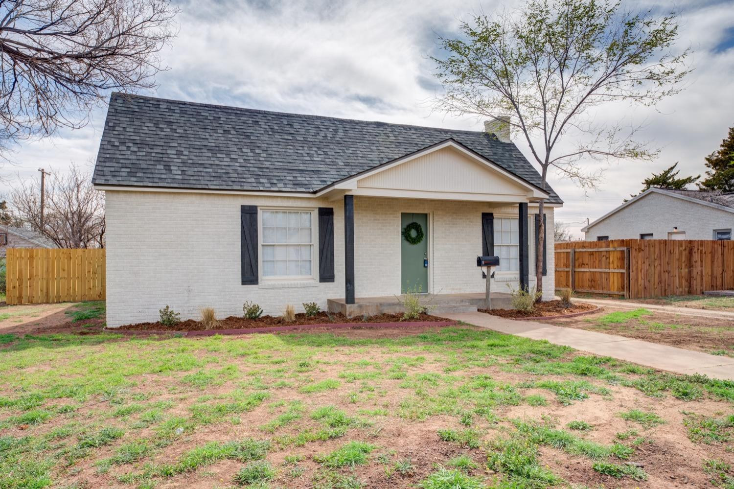 1721 23rd Street Lubbock, TX 79411 - Photo 1 of 37 Photo 1