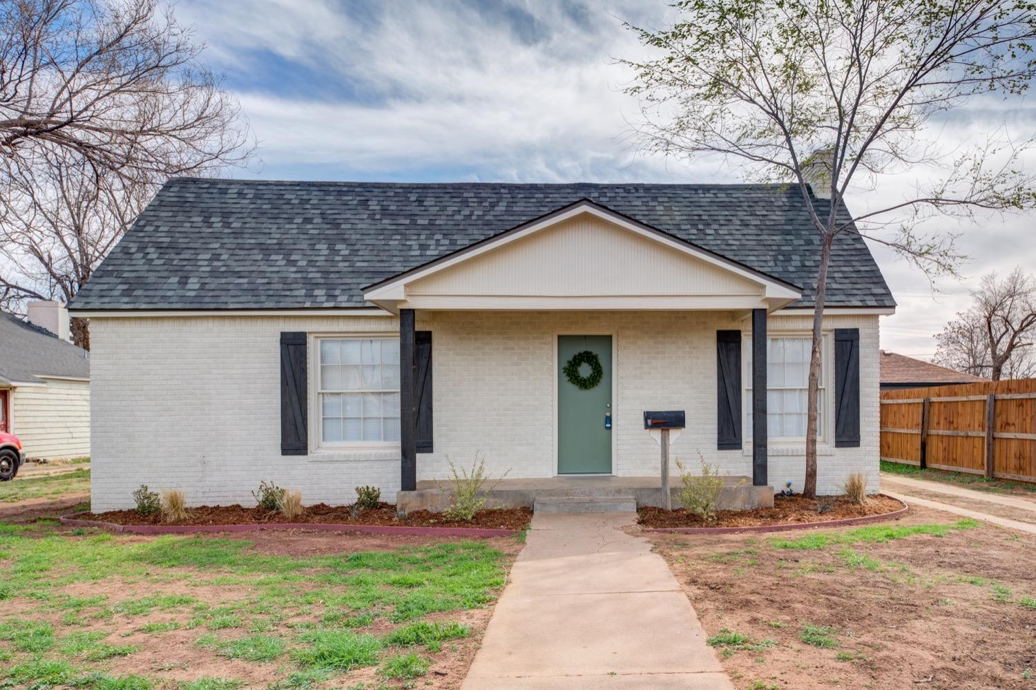 1721 23rd Street Lubbock, TX 79411 - Photo 2 of 37 Photo 2