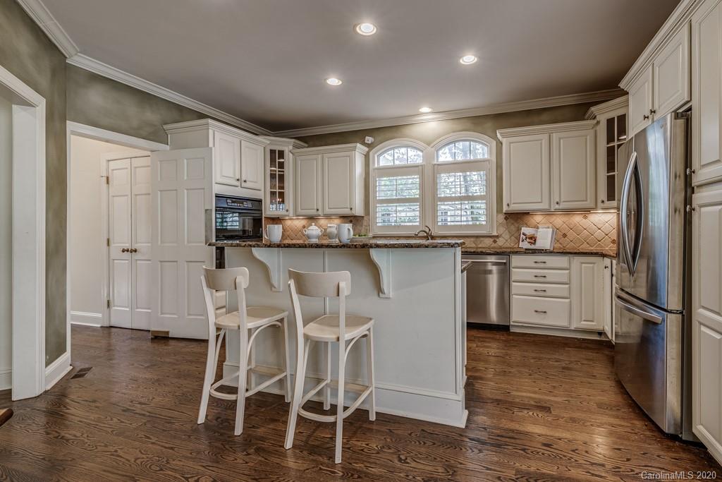 2231 Colony Road, Unit 7 Charlotte, NC 28209 - Photo 8 of 48 Gallery Image 8