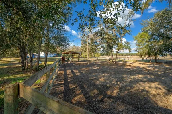 $219,900 | 6250 Southeast 150 Avenue, Morriston, FL 32668