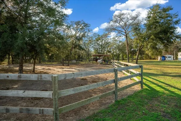 $219,900 | 6250 Southeast 150 Avenue, Morriston, FL 32668
