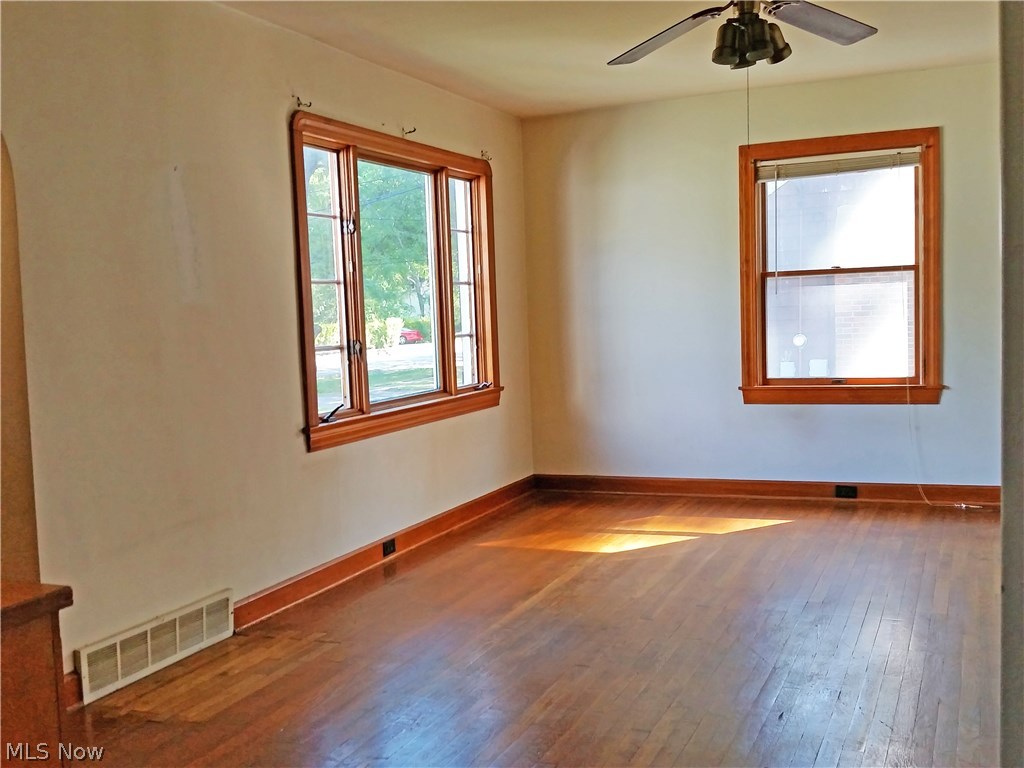 89 Sprague Road Berea, OH 44017 - Photo 3 of 21 Gallery Image 3
