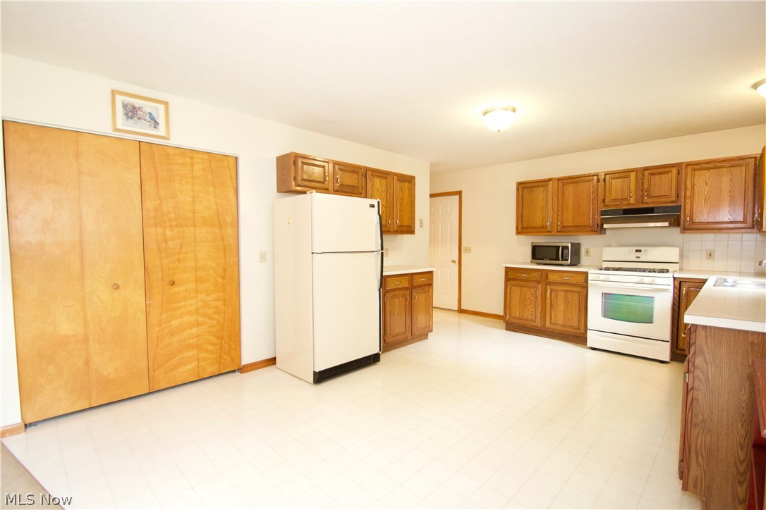 3207 Kolbe Road Lorain, OH 44053 - Photo 5 of 33 Gallery Image 5
