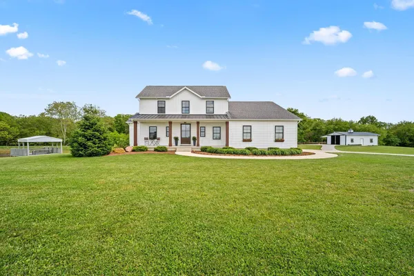 $875,000 | 21746 Winstead Road, Circleville, OH 43113