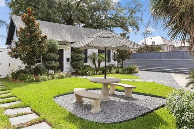 $2,200 | 7 Azalea Court, Metairie, LA 70005