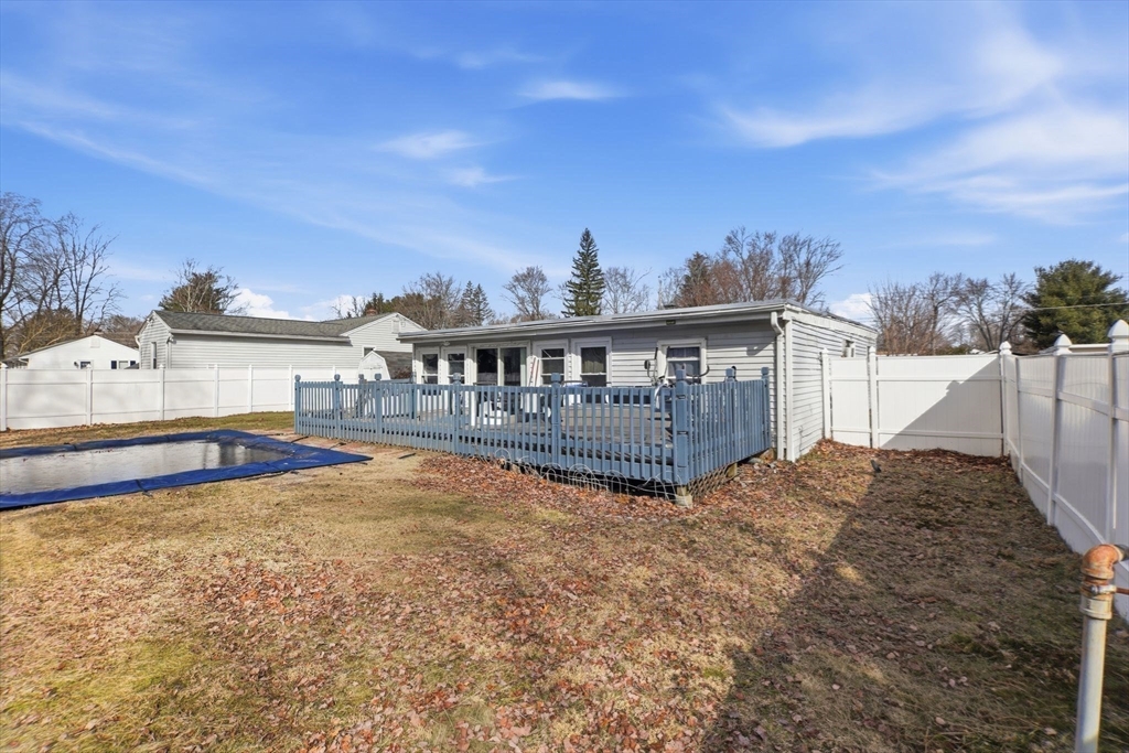 39 Groton Street Springfield, MA 01129 - Photo 26 of 30