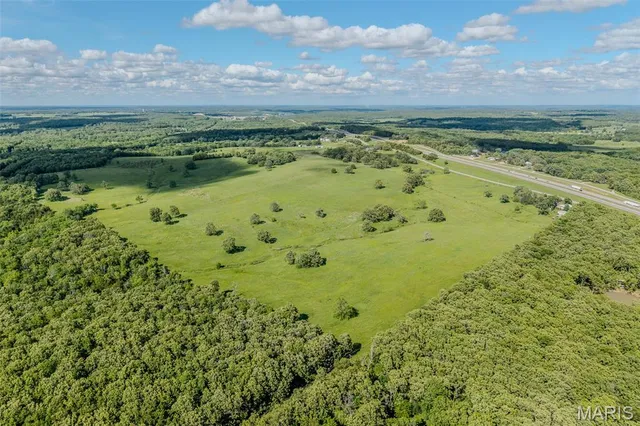 $599,000 | 72 Route 66 Lebanon Mo 65536, Lebanon, MO 65536