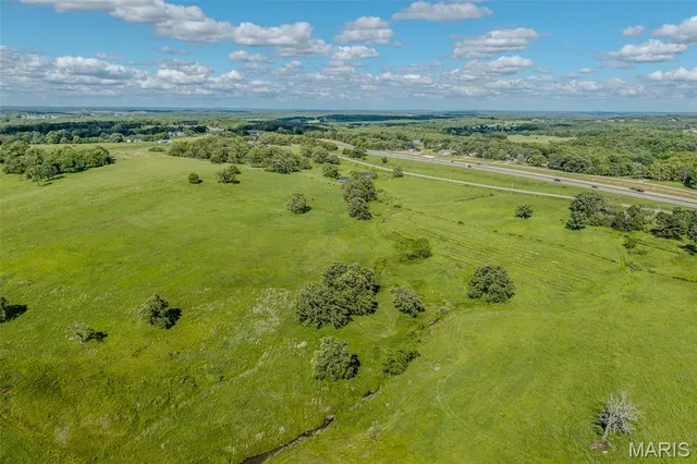 $599,000 | 72 Route 66 Lebanon Mo 65536, Lebanon, MO 65536