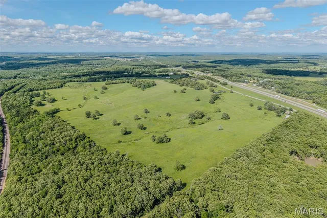 $599,000 | 72 Route 66 Lebanon Mo 65536, Lebanon, MO 65536