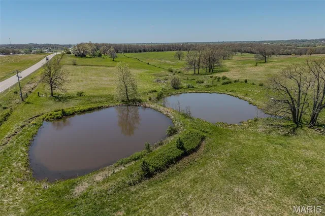 $599,000 | 72 Route 66 Lebanon Mo 65536, Lebanon, MO 65536