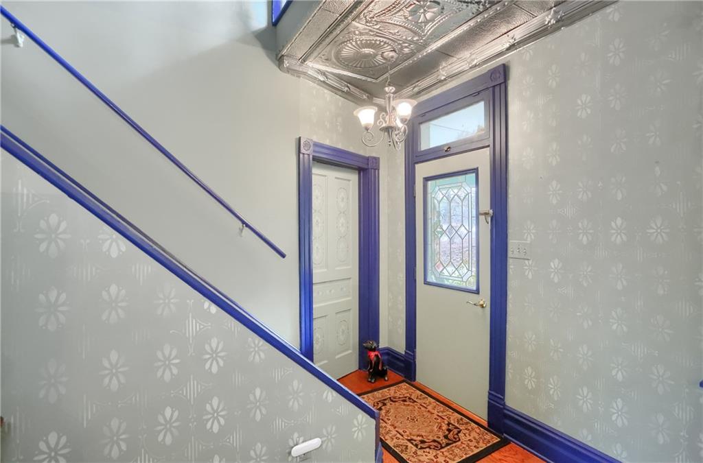 383 Glendale Road Beaver Falls, PA 15010 - Photo 3 of 50 Gallery Image 3
