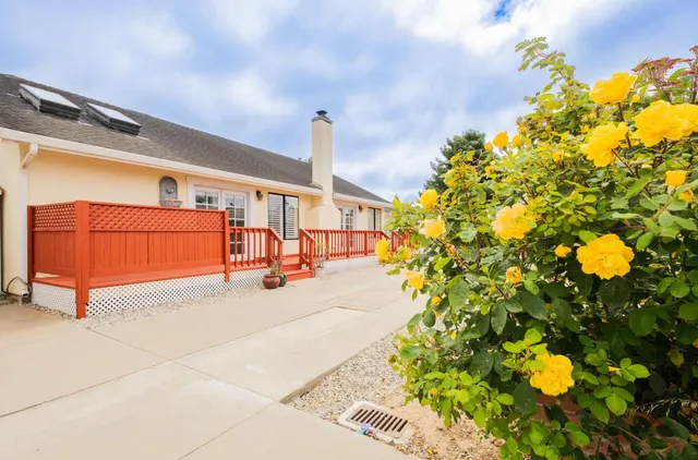 $1,275,000 | 9891 Equestrian Place, Salinas, CA 93907