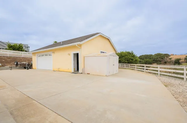 $1,275,000 | 9891 Equestrian Place, Salinas, CA 93907