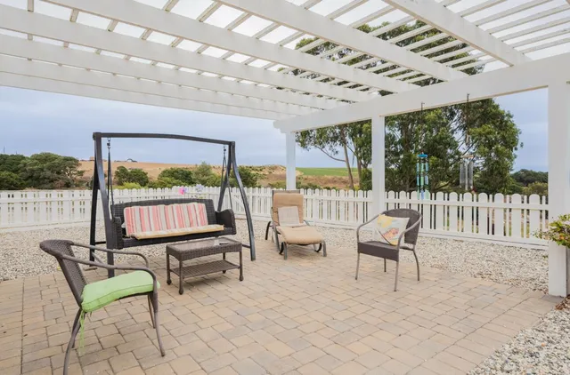 $1,275,000 | 9891 Equestrian Place, Salinas, CA 93907