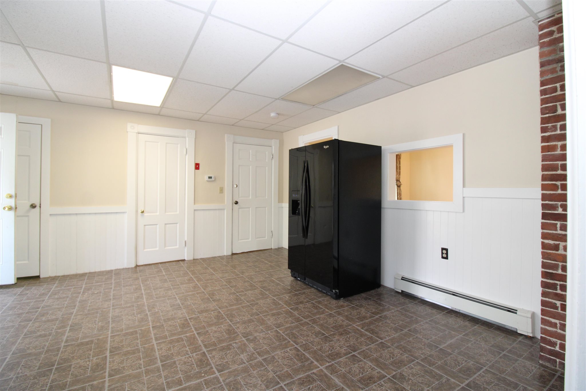 121 Wakefield Street Rochester, NH 03867 - Photo 11 of 31