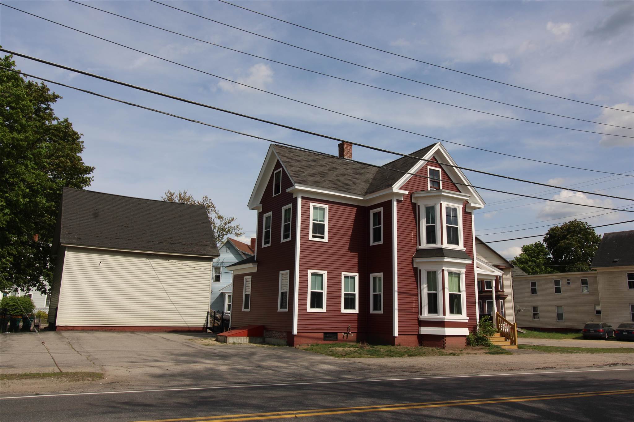 121 Wakefield Street Rochester, NH 03867 - Photo 5 of 31
