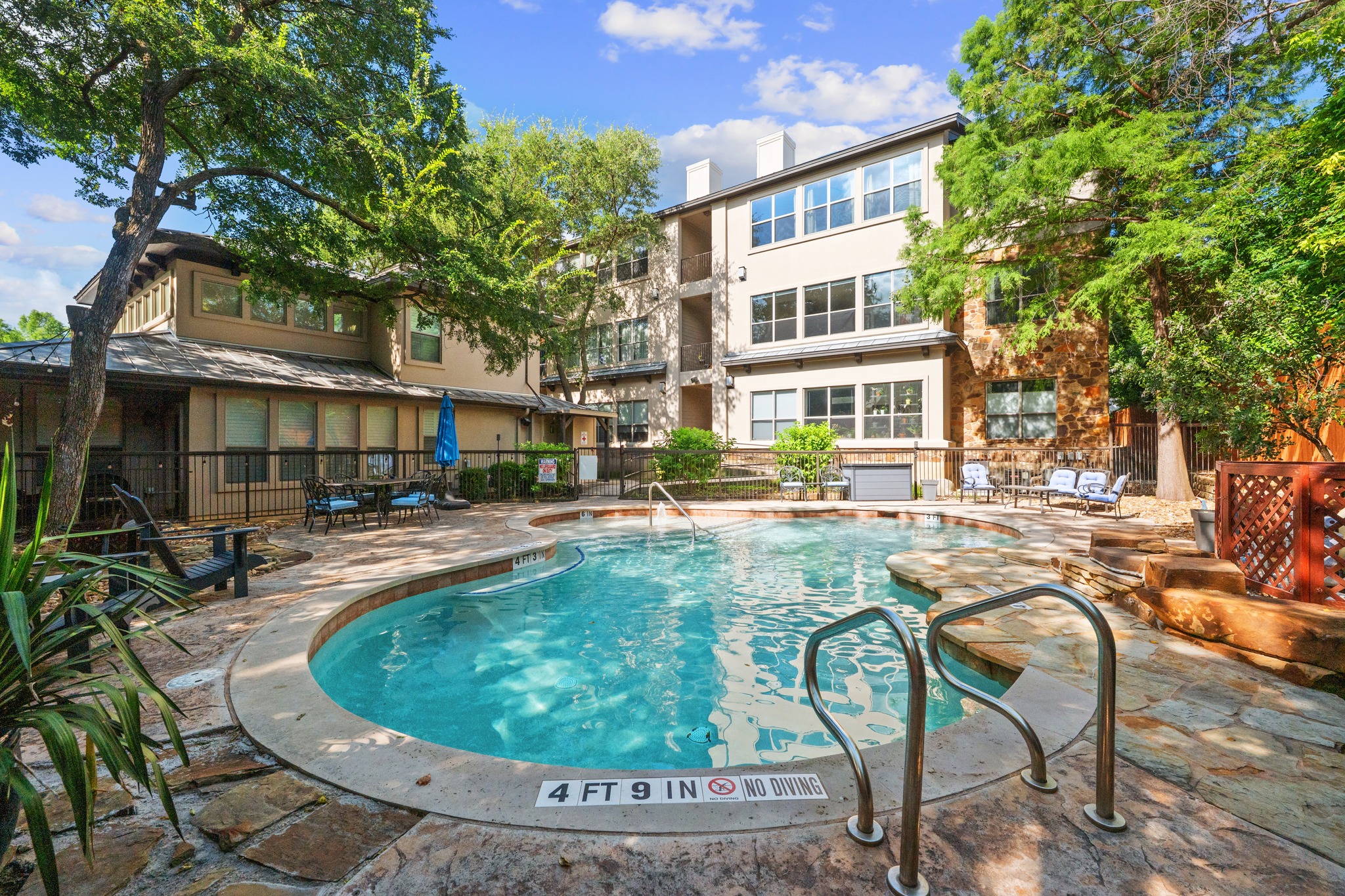 2216 Thornton Road, Unit 210 Austin, TX 78704 - Photo 23 of 27