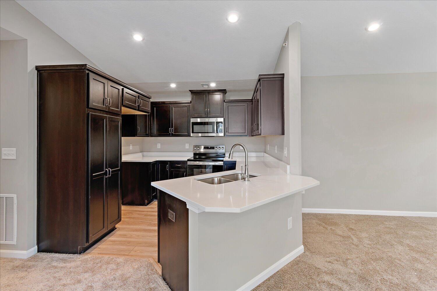 2515 Bella Ridge, Unit 402305 Covington, KY 41017 - Photo 7 of 31 Gallery Image 7