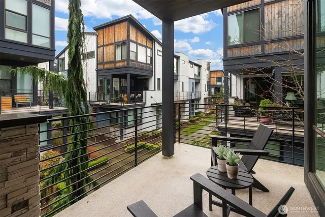 $999,999 | 9608 Northeast 182nd Court, Unit D, Bothell, WA 98011