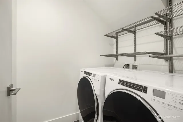 $999,999 | 9608 Northeast 182nd Court, Unit D, Bothell, WA 98011